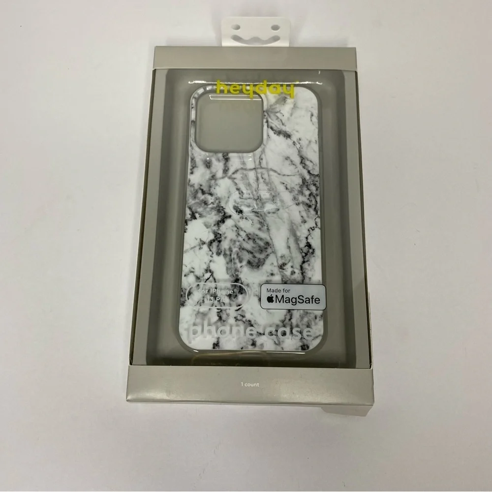 Heyday iPhone 13 Pro with MagSafe NIB Black‎ White Marble Bumper Phone Case